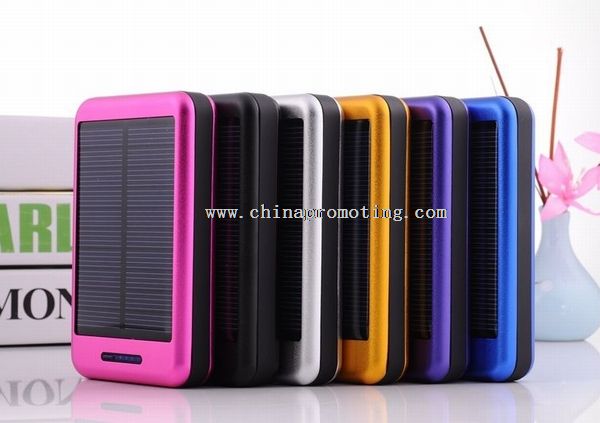 10000 mah solar power bank with flashlight