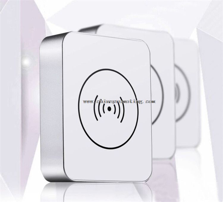 7500mAh Qi Wireless Charger Power Bank