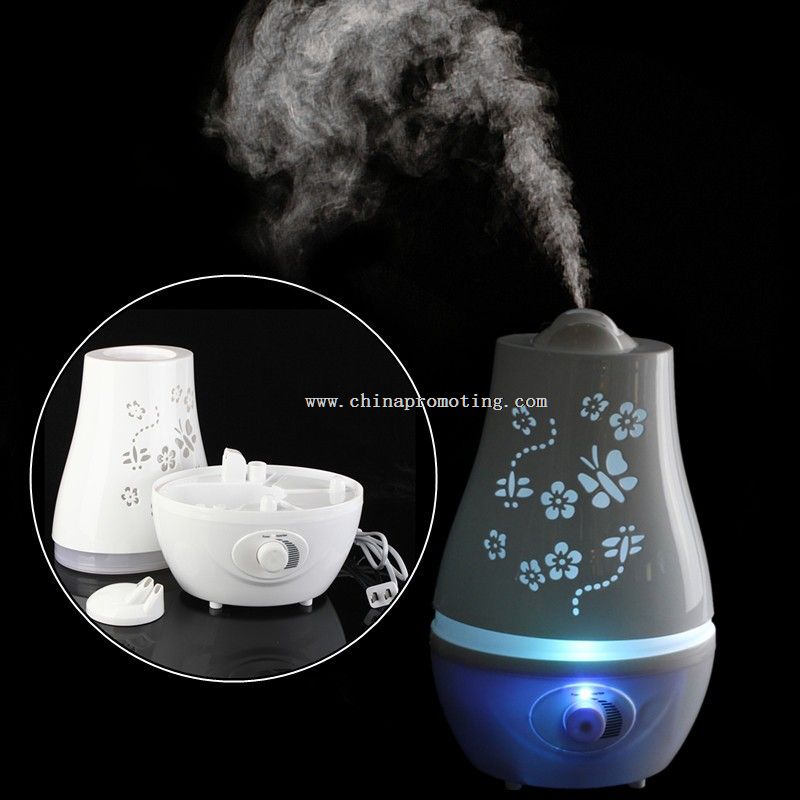 Fargerik LED-lys 2.4L ultralyd hjem Aroma Humidifier