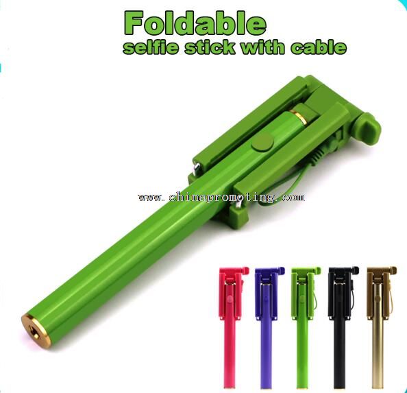 Foldable selfie stick