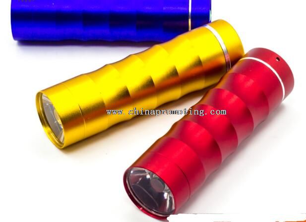 Haut brillant 3 AAA batterie sèche 1 watt led torche