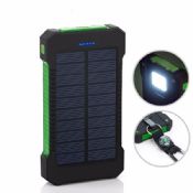 Chargeur solaire Mobile étanche de 8000mAh avec Câble adapteur a mené la lumière images