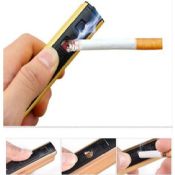 Cigaretta a dohányzás könnyebb PowerBank zseblámpa fáklyafényes images