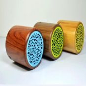 Haut-parleur Bluetooth Mini en bois images