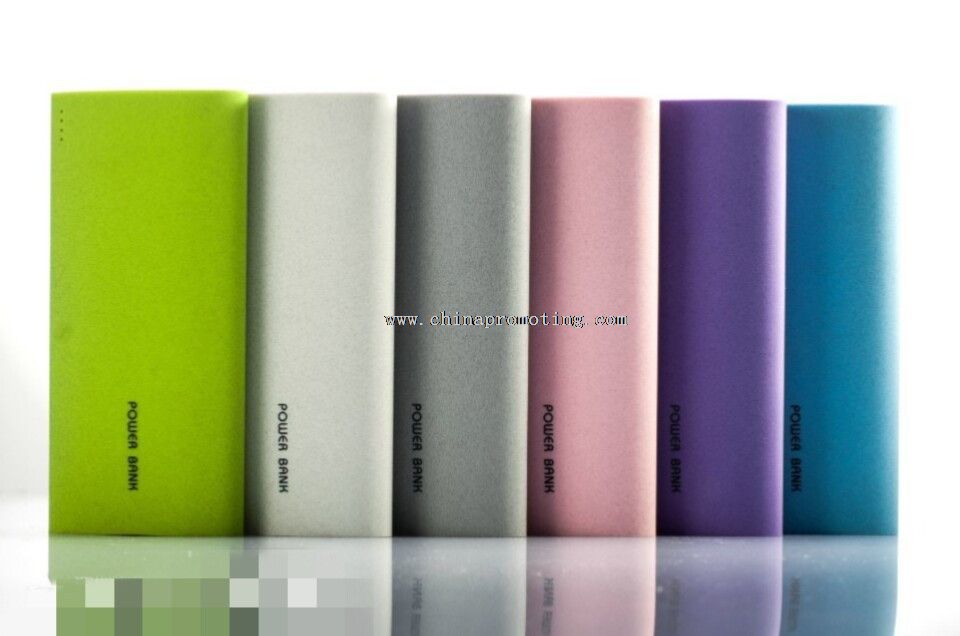 Power Bank 20000mAh cu lanterna LED-uri