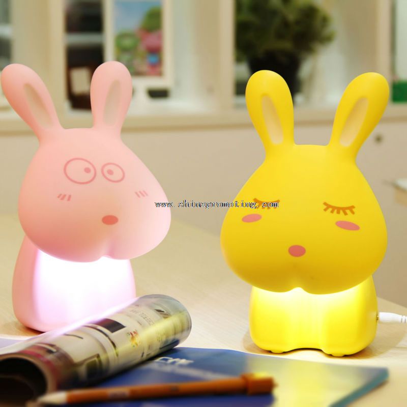 Lámpara de escritorio led recargable de conejo