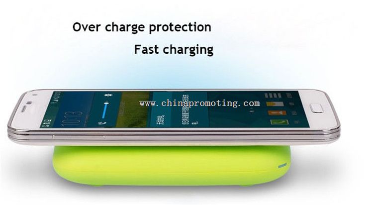 Nirkabel Charger 4000mAh Power Bank dengan Touch beralih