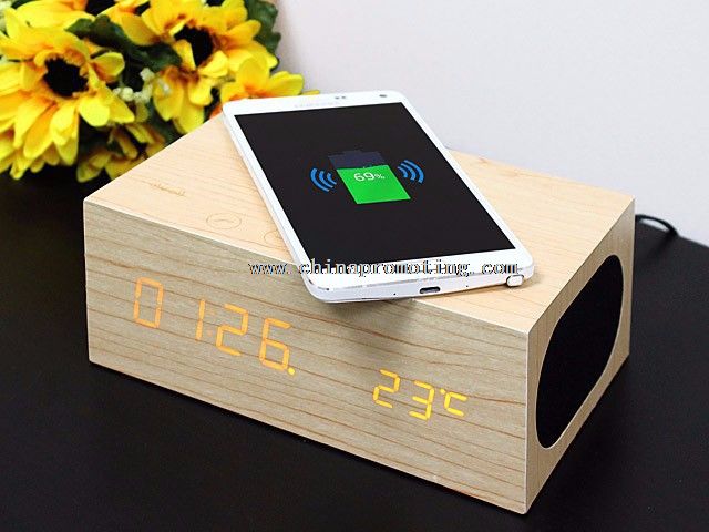 Haut-parleur Bluetooth horloge en bois