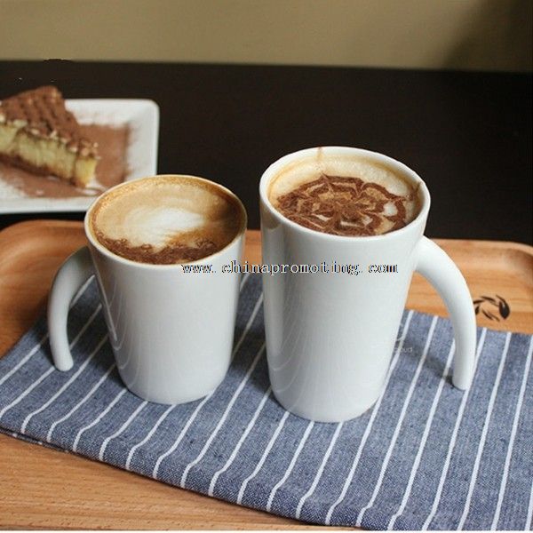 tazze e tazze da caffè in ceramica pastas