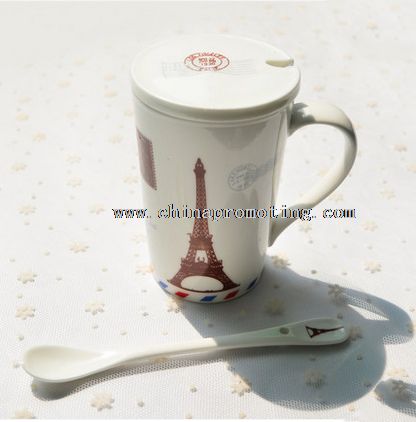 coffee cup with lid spoon