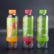botol dengan buah infuser images