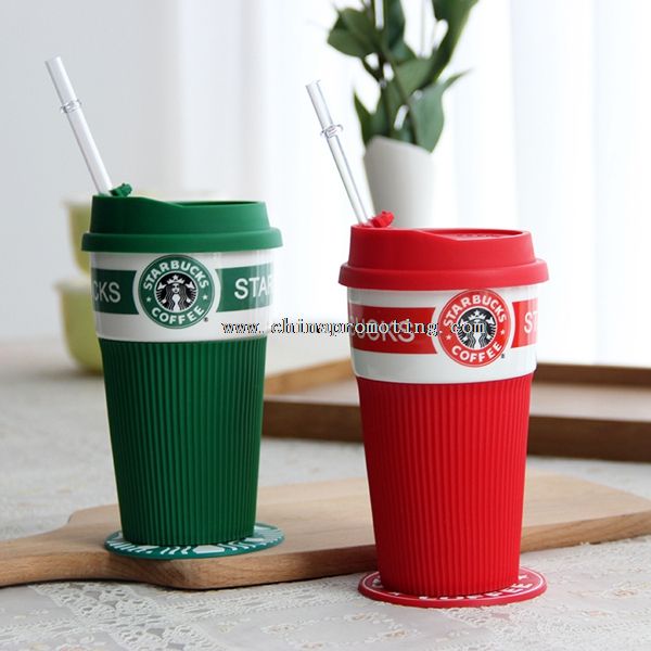 taza de café de cerámica con tapa de silicona
