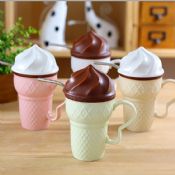 crème glacée café de tasse forme lait eau tasse avec couvercle et paille images
