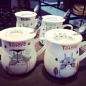 Kartun totoro mug keramik cangkir kaca dengan penutup sendok images