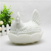 weißer jade Teller mit Huhn geformten Deckel images