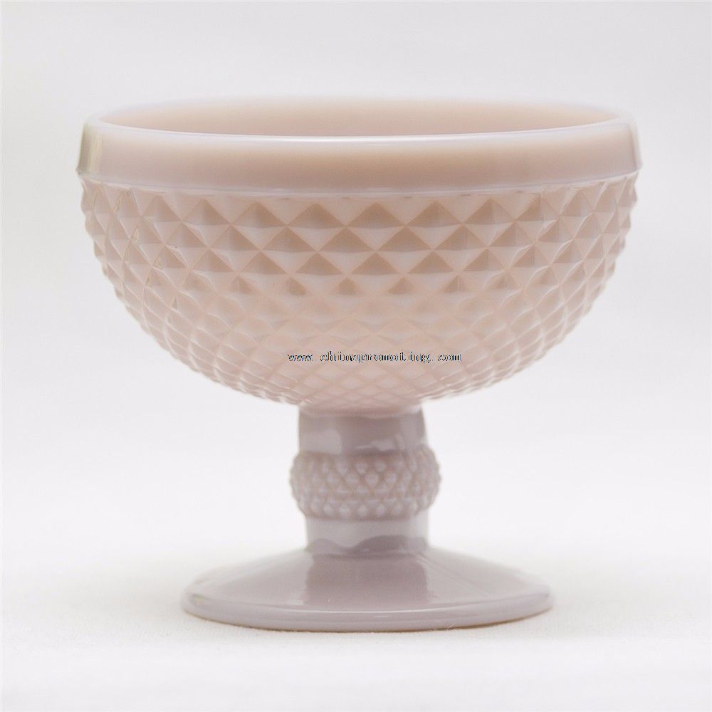 Coupe de crème glacée de verre en relief