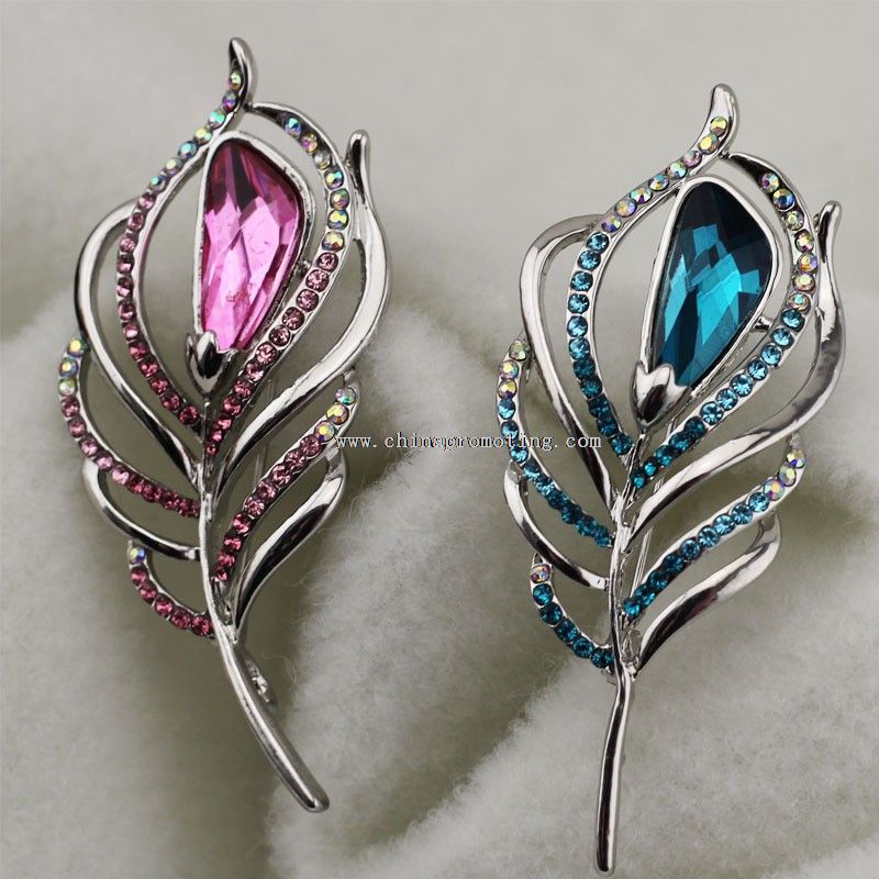 Crystal flower pins for dresses