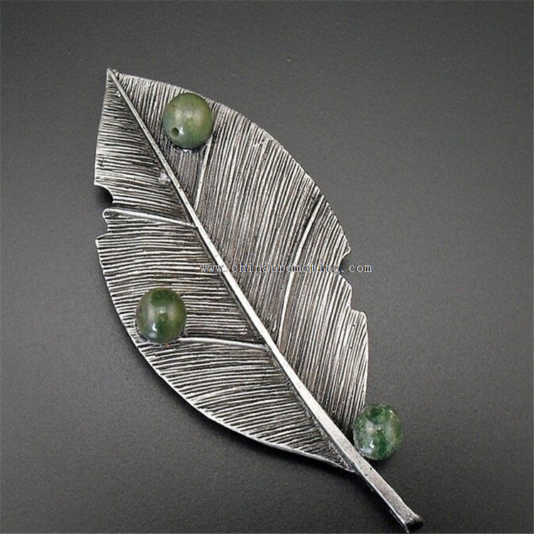 Green Beads Leaf Brooch Lapel Pins
