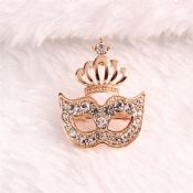 Corona maschera Badge Lapel Pins images