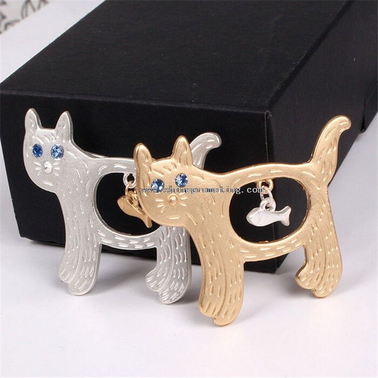 Cat Perdant Badge Collar pin