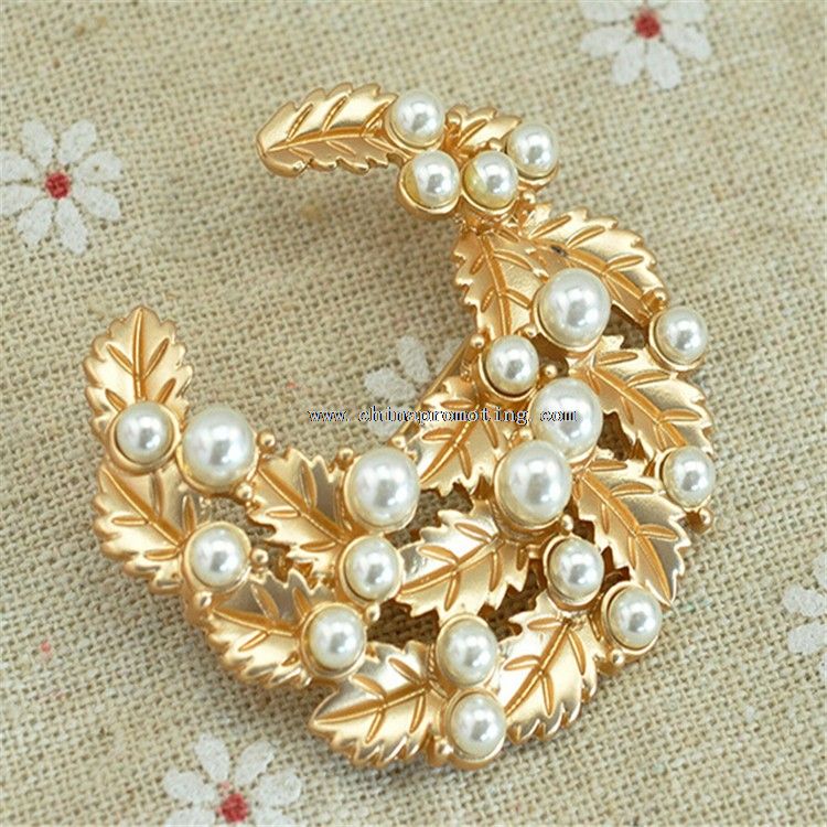 Flower White Pearl Pins