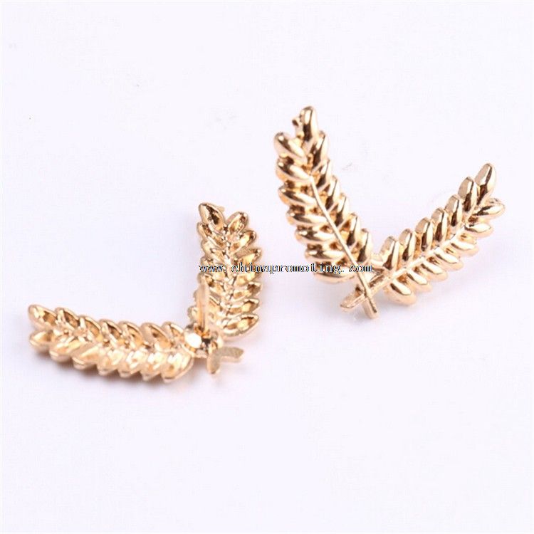 Gold Wheat Lapel Pin