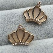Crown revers Pin images