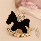 Flying Horse Crystal Metal Gift Lapel Pins images