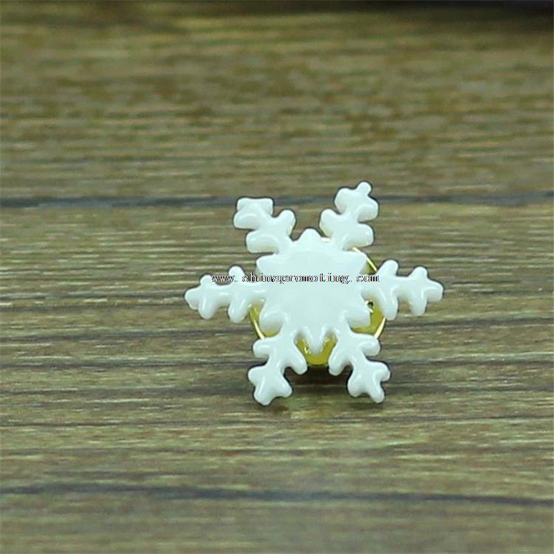 kepingan salju lapel pin