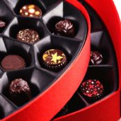 Contenitore di regalo vuoto di cioccolato a forma di cuore di pelle di PU images