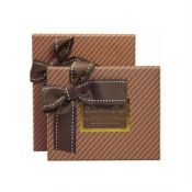 Kotak cokelat hadiah images