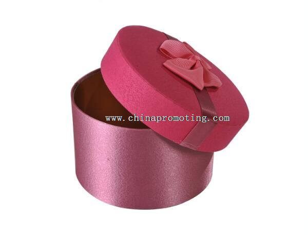 Kertas ikatan simpul pita merah muda bulat kotak hadiah