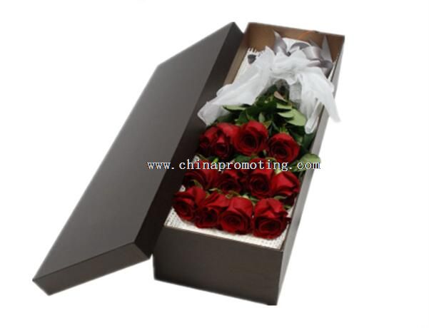 Boîte de cadeau Saint Valentin fleurs fraîches