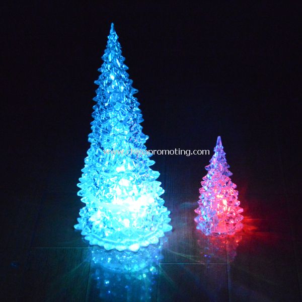 ÁRBOL DE NAVIDAD LED