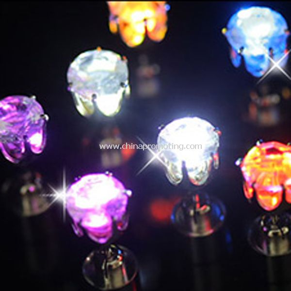 LED-es csavaros fülbevalók