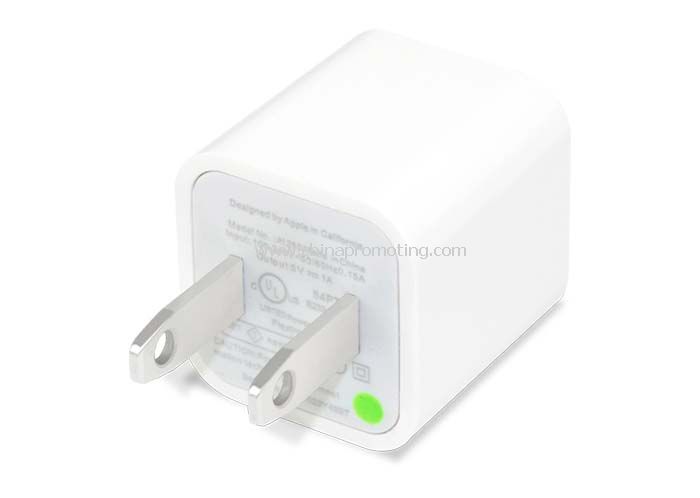 Mini Charger dengan port USB 5V1A