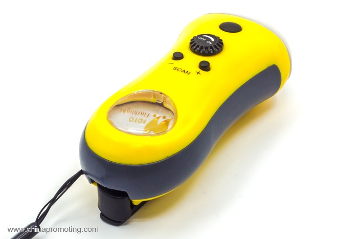 FM radio 3 led hand crank torch light