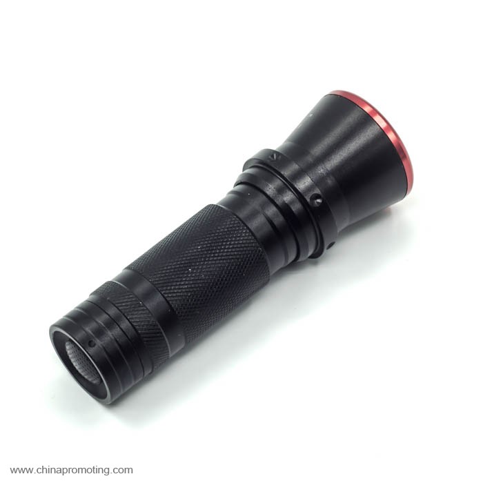 High lumen powerful flashlight