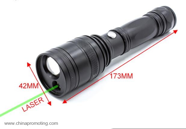 Rechargeable flashlight