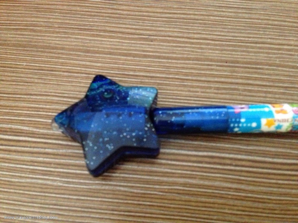 star shaped Invisible ink pen with UV light