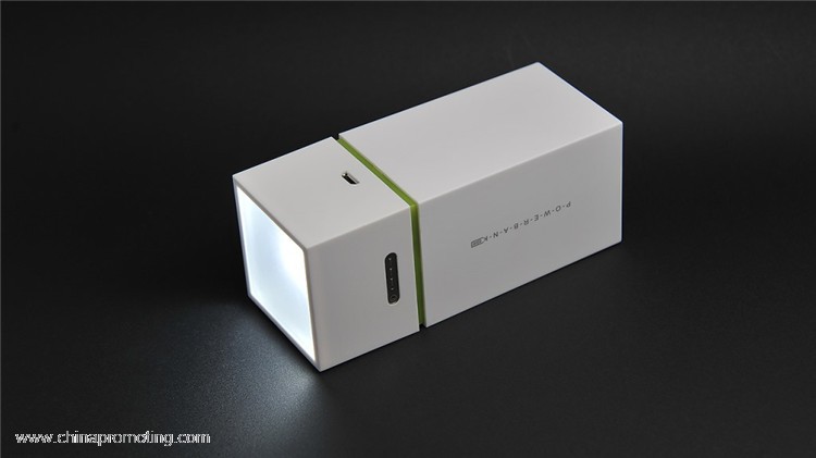 Portable Power Bank 10000mah with Flashlight
