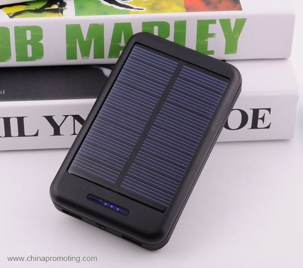 10000 mah solar power bank with flashlight