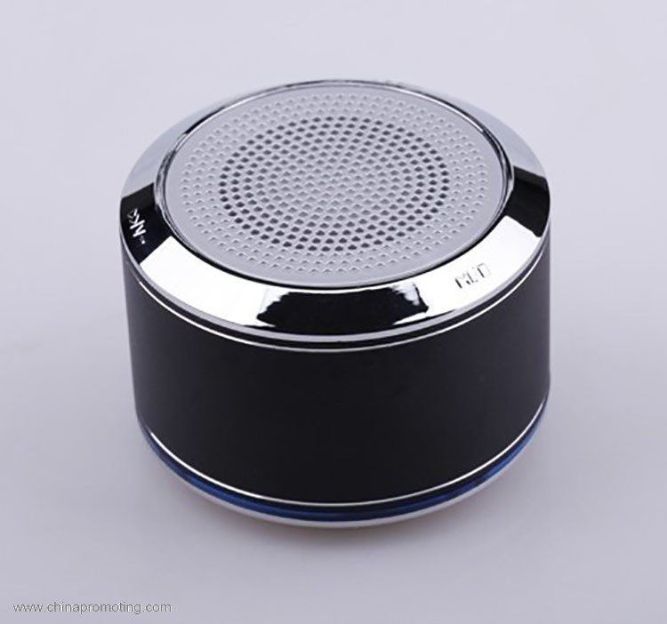 Metal box speaker