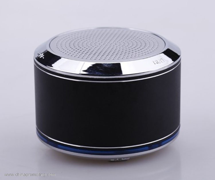 Metal box speaker