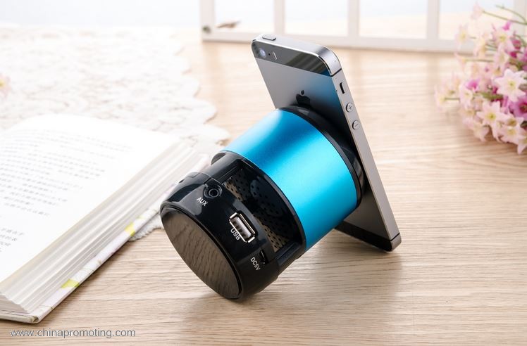 Mini bluetooth speaker