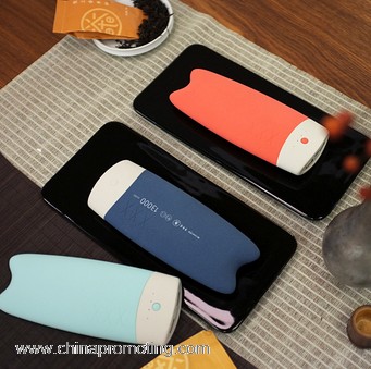 Cube mobile power bank