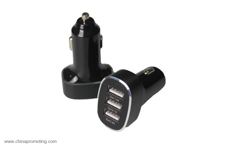 3 ports car charger