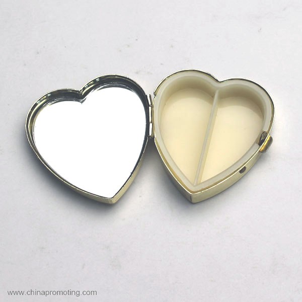 Love heart shaped metal pill box with mirror