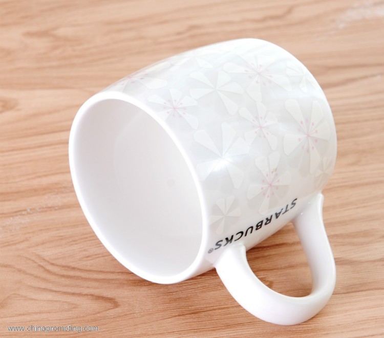 Ceramic Mugs with Creative Embossment