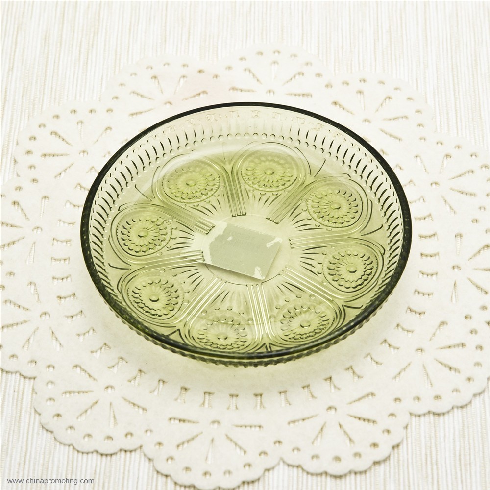 glass dishes and plates